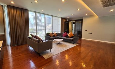 À louer 5 chambres condo à Khlong Toei, Bangkok