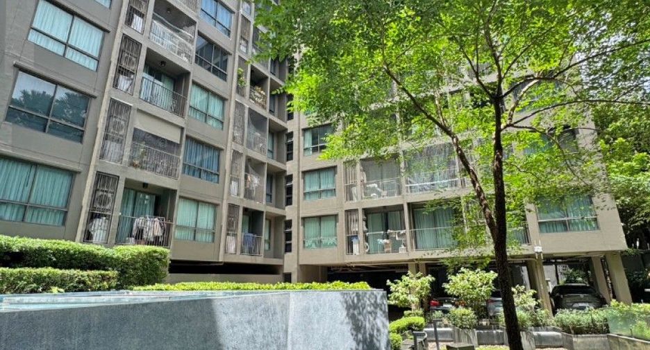 For sale 1 bed condo in Phra Khanong, Bangkok