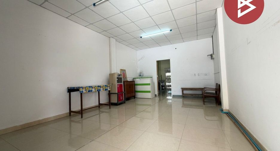 Local comercial en venta de 3 habitaciones en Tha Ruea, Phra Nakhon Si Ayutthaya