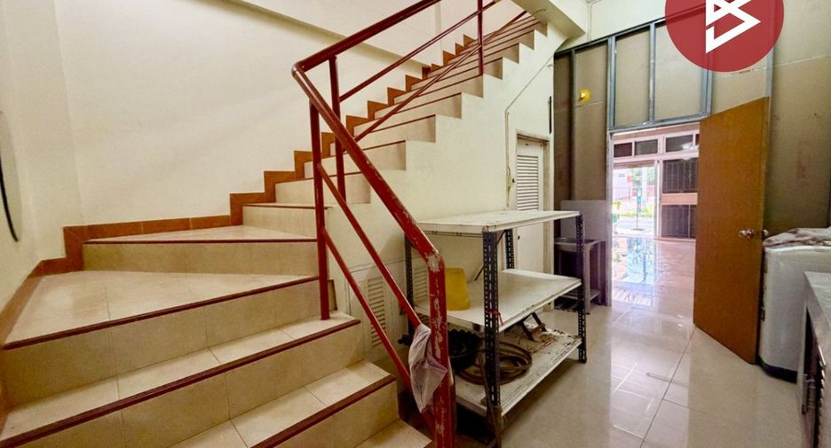 Local comercial en venta de 3 habitaciones en Tha Ruea, Phra Nakhon Si Ayutthaya