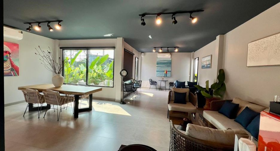 Villa zum Kauf mit 5 Zimmer in Mueang Chiang Mai, Chiang Mai
