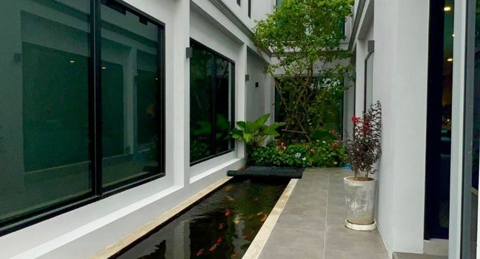 Villa zum Kauf mit 5 Zimmer in Mueang Chiang Mai, Chiang Mai