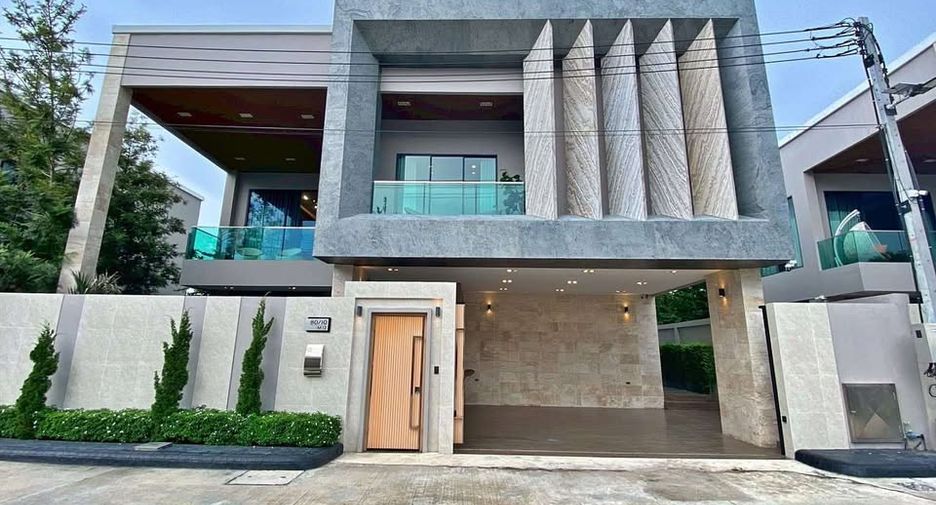 Villa en alquiler y en venta de 4 habitaciones en Huay Yai, Pattaya