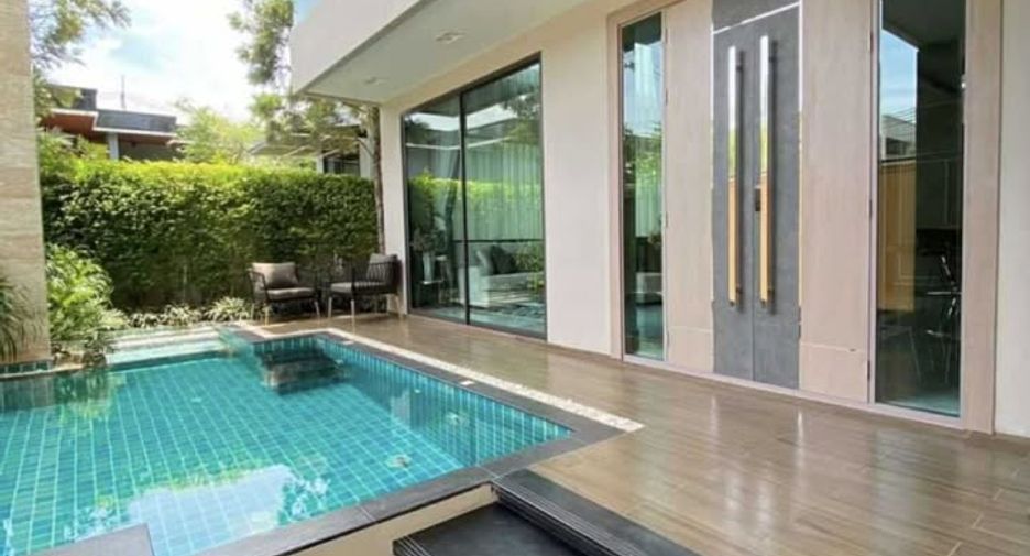 Villa en alquiler y en venta de 4 habitaciones en Huay Yai, Pattaya
