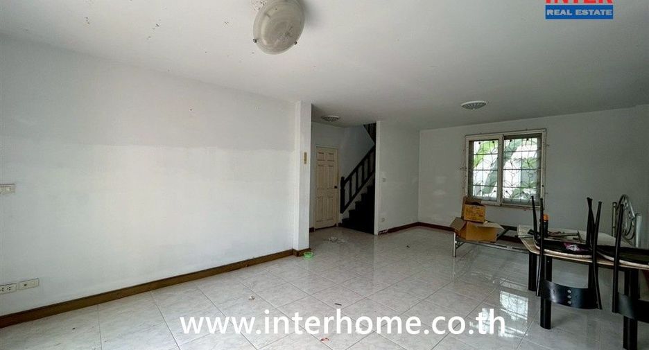 For sale 3 bedrooms house in Bang Sao Thong, Samut Prakan