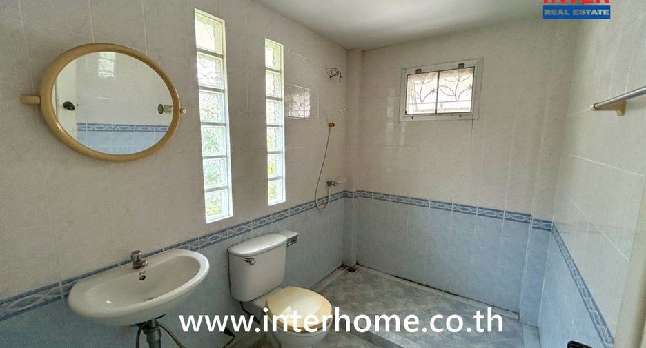 For sale 3 bedrooms house in Bang Sao Thong, Samut Prakan