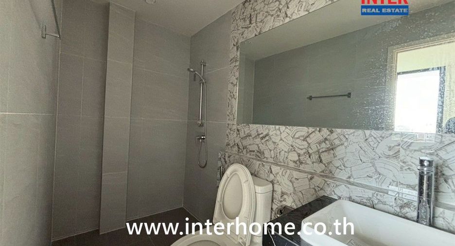 For sale 3 bedrooms townhouse in Don Mueang, Bangkok