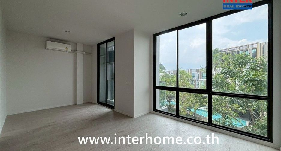 For sale 3 bedrooms townhouse in Don Mueang, Bangkok