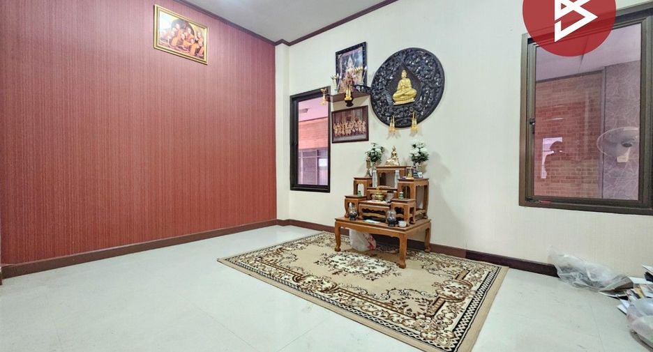 For sale 3 bedrooms house in Si Racha, Chonburi
