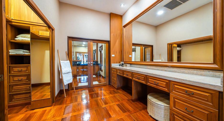 Villa en venta de 3 habitaciones en Sattahip, Chonburi