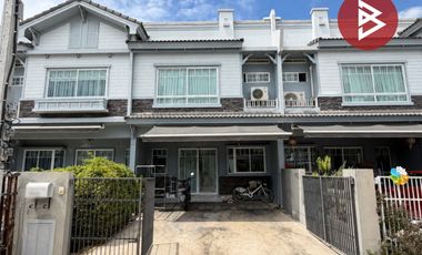 Casa adosada en venta de 3 habitaciones en Mueang Samut Prakan, Samut Prakan