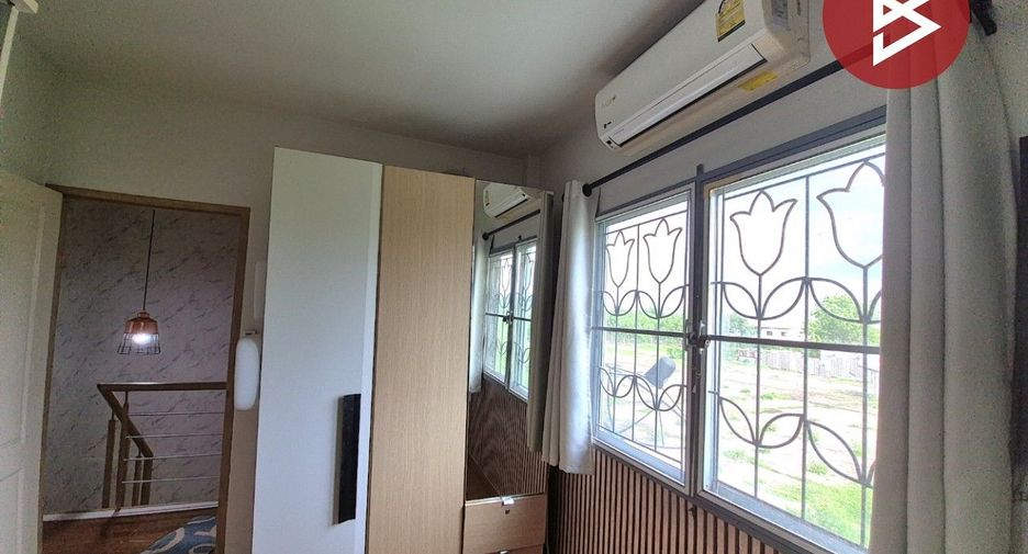 À vendre 3 chambres maison de ville à Lam Luk Ka, Pathum Thani
