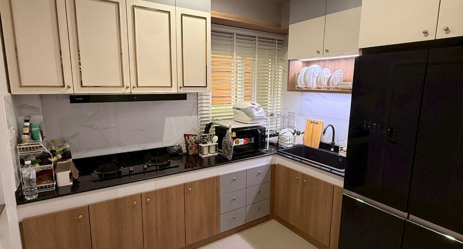 À vendre 4 chambres maison à San Kamphaeng, Chiang Mai