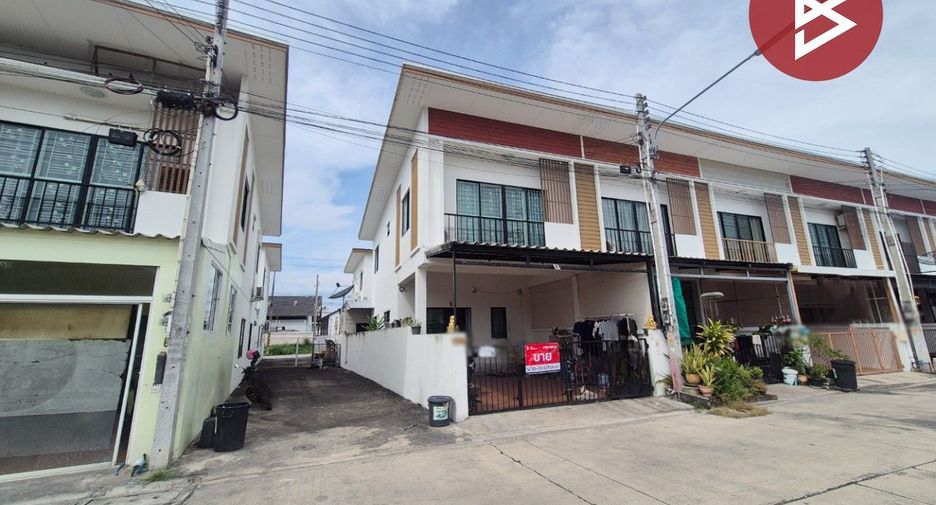 Casa adosada en venta de 3 habitaciones en Mueang Chon Buri, Chonburi