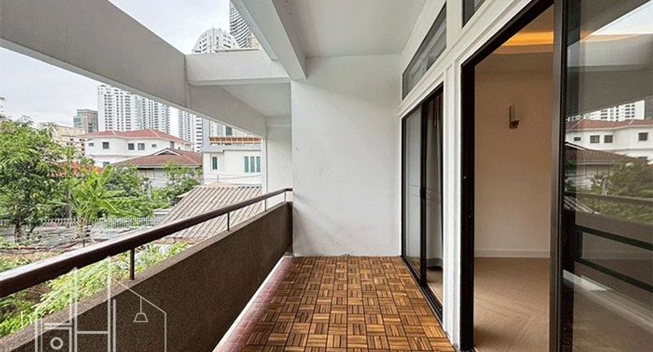 À louer 2 chambres condo à Khlong Toei, Bangkok