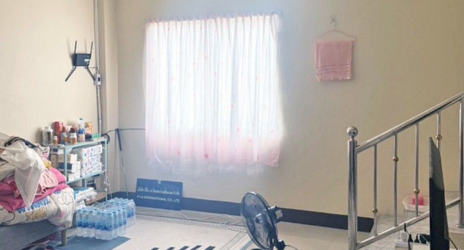 Local comercial en venta de 3 habitaciones en Mueang Chon Buri, Chonburi
