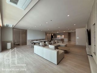 出租 4 卧室 公寓 在 Khlong Toei, 曼谷
