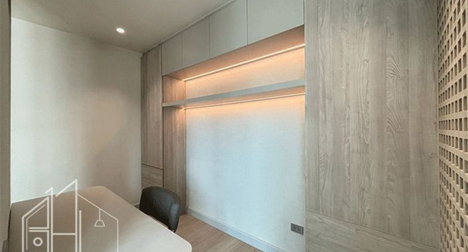 Condo en alquiler de 4 habitaciones en Khlong Toei, Bangkok