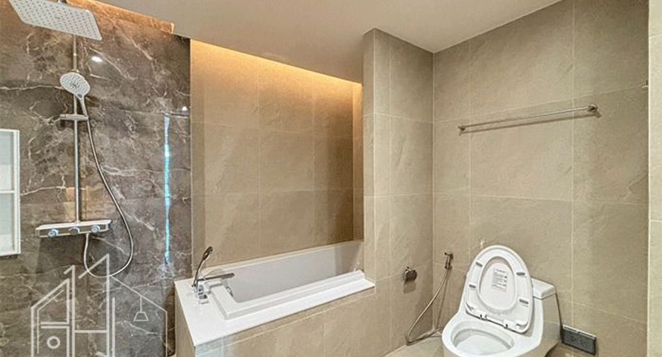 À louer 4 chambres appartement à Khlong Toei, Bangkok