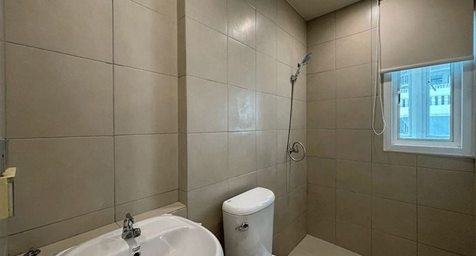 À louer 4 chambres appartement à Khlong Toei, Bangkok