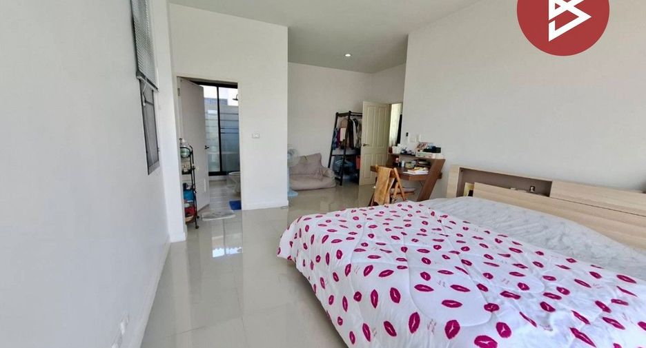 Casa en venta de 3 habitaciones en Phan Thong, Chonburi