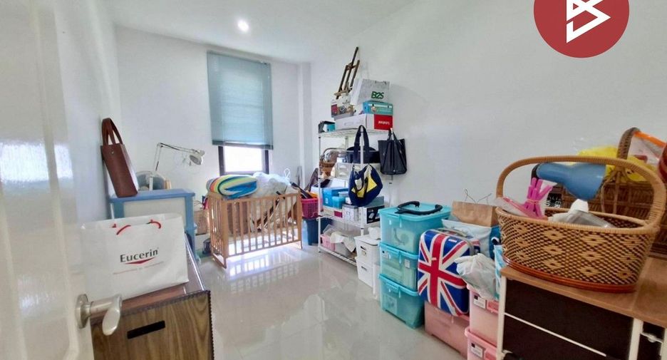 Casa en venta de 3 habitaciones en Phan Thong, Chonburi