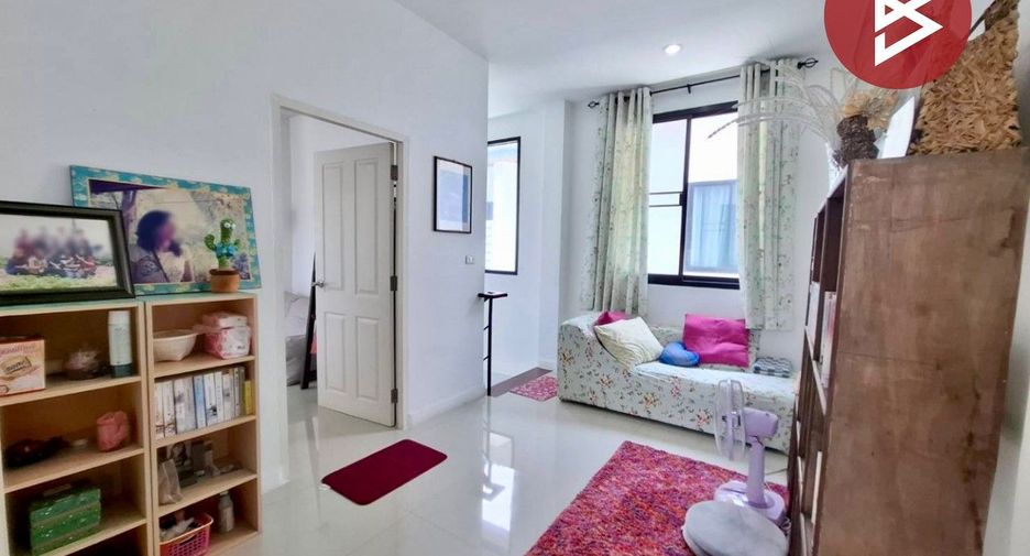 Casa en venta de 3 habitaciones en Phan Thong, Chonburi