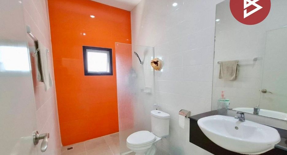 Casa en venta de 3 habitaciones en Phan Thong, Chonburi
