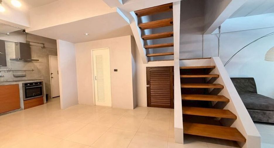 Reihenhaus zur Miete mit 2 Zimmer in Wang Thonglang, Bangkok