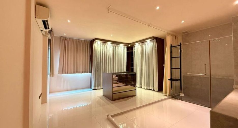 Reihenhaus zur Miete mit 2 Zimmer in Wang Thonglang, Bangkok