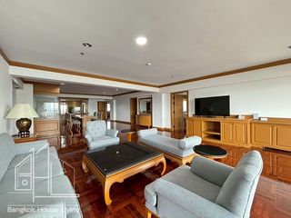 For rent 4 ベッドルーム condo in Watthana, Bangkok