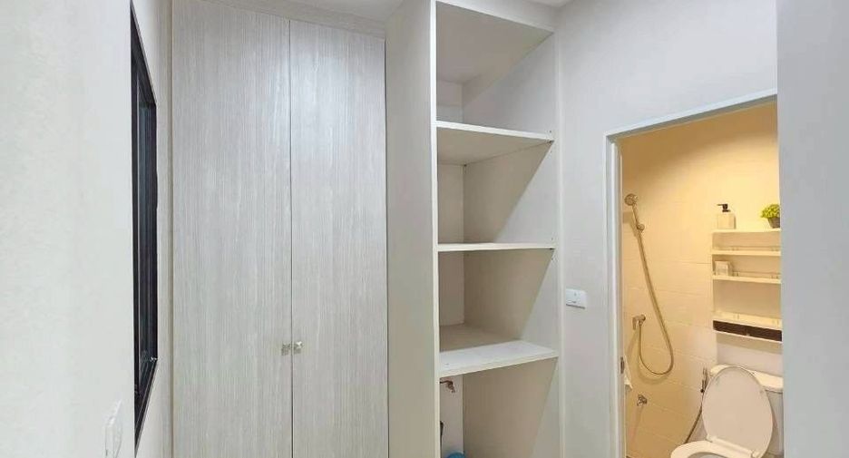 For sale 3 bedrooms townhouse in Nong Khaem, Bangkok
