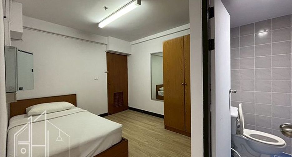 Аренда 3 спальни кондо в Щаттхана, Бангкок
