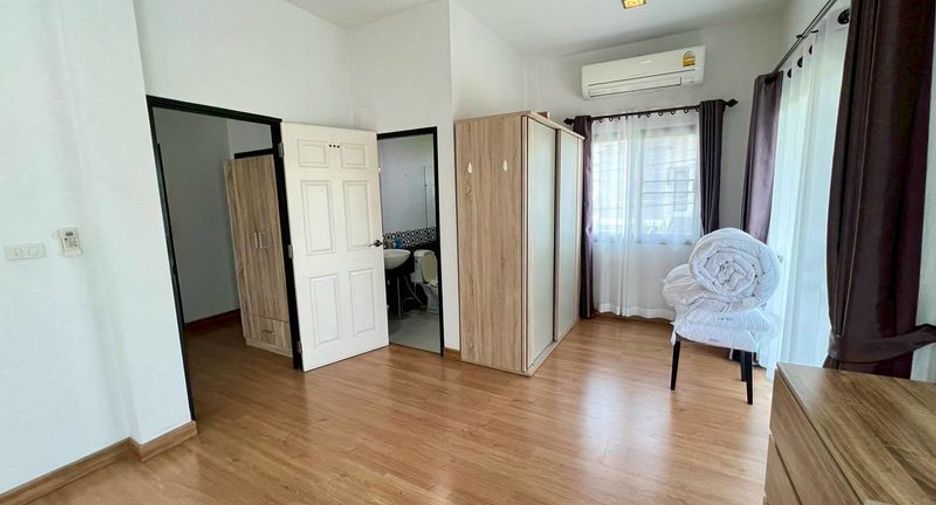 For rent 3 bedrooms house in San Sai, Chiang Mai