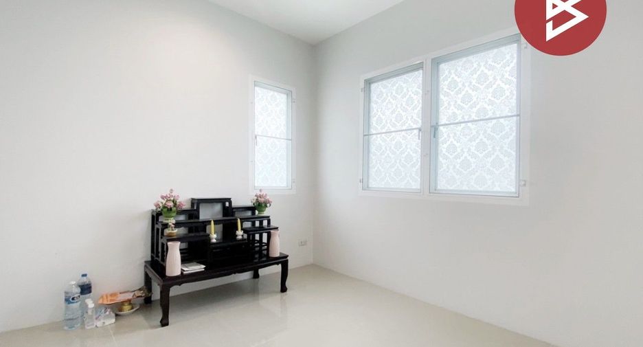 For sale 3 bedrooms house in Sam Khok, Pathum Thani