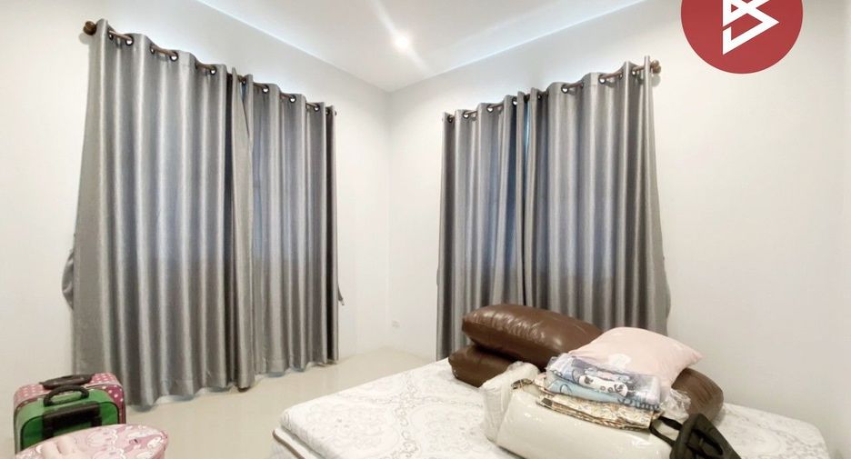 For sale 3 bedrooms house in Sam Khok, Pathum Thani