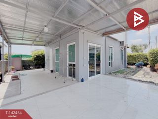 出售 3 卧室 独立屋 在 Sam Khok, Pathum Thani