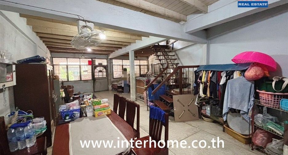 For sale 2 bedrooms townhouse in Chatuchak, Bangkok