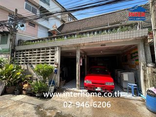 For sale 2 ベッドルーム townhouse in Chatuchak, Bangkok