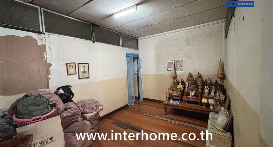 For sale 2 bedrooms townhouse in Chatuchak, Bangkok