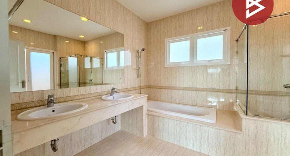 For sale 5 ベッドルーム house in Mueang Samut Sakhon, Samut Sakhon