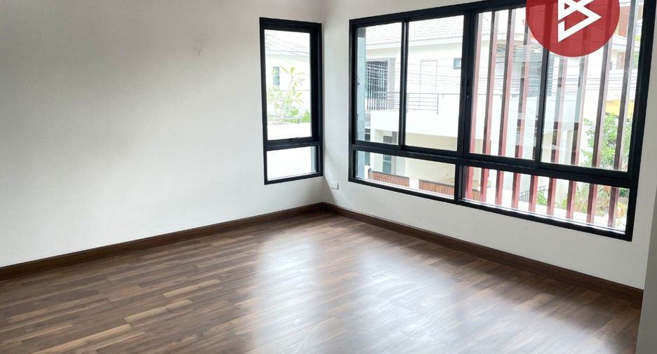 Casa en venta de 3 habitaciones en Si Racha, Chonburi