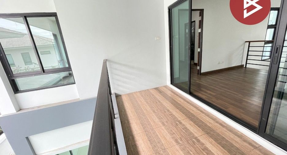 Casa en venta de 3 habitaciones en Si Racha, Chonburi