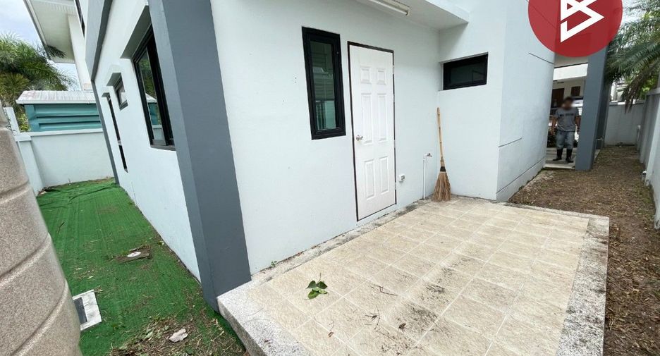 Casa en venta de 3 habitaciones en Si Racha, Chonburi