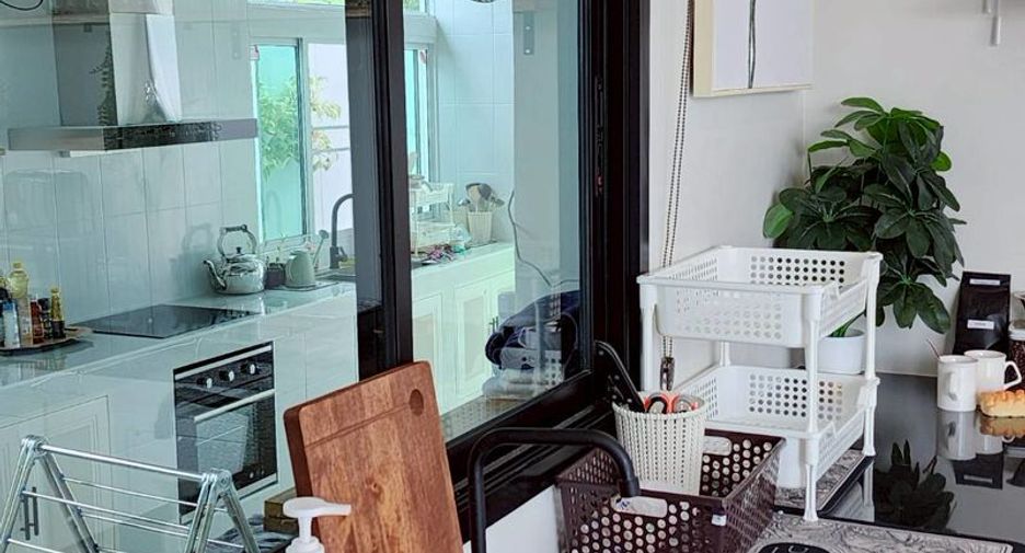 For sale 4 bedrooms villa in Hang Dong, Chiang Mai