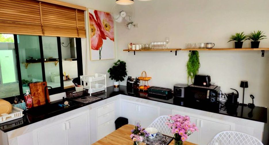 For sale 4 bedrooms villa in Hang Dong, Chiang Mai