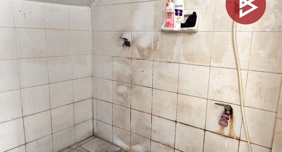 Local comercial en venta de 1 habitaciones en Phasi Charoen, Bangkok