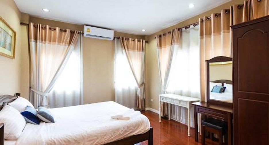For rent 5 bedrooms villa in Mueang Chiang Mai, Chiang Mai