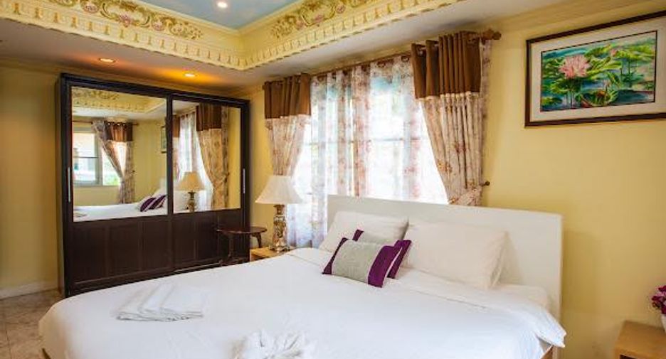 For rent 5 bedrooms villa in Mueang Chiang Mai, Chiang Mai