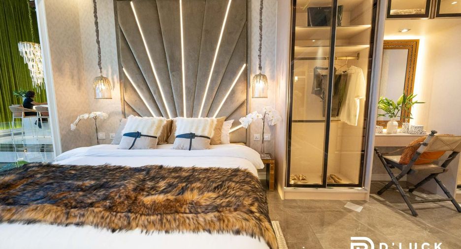 For sale 2 bedrooms condo in Pratumnak, Pattaya